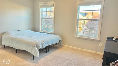 2125 Lakecrest Drive Columbus IN 47201