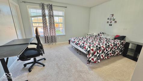 2125 Lakecrest Drive Columbus IN 47201