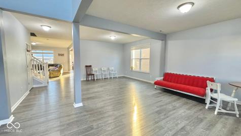 2125 Lakecrest Drive Columbus IN 47201