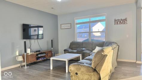 2125 Lakecrest Drive Columbus IN 47201