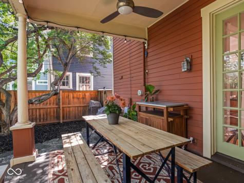228 E 10th Street Indianapolis IN 46202