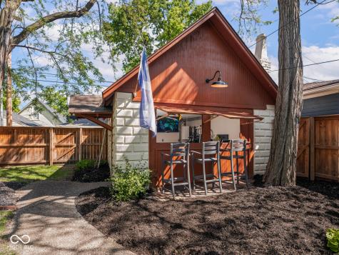 228 E 10th Street Indianapolis IN 46202