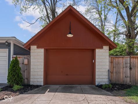 228 E 10th Street Indianapolis IN 46202
