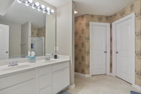 9816 Rhodes Lane Avon IN 46123