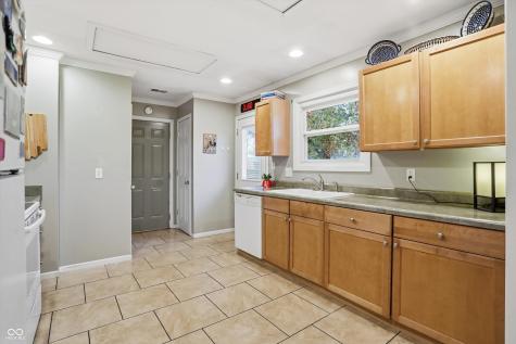 1110 Hillview Drive Franklin IN 46131