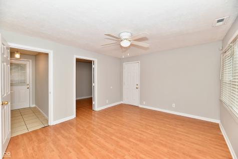 6710 E 49th Street Indianapolis IN 46226