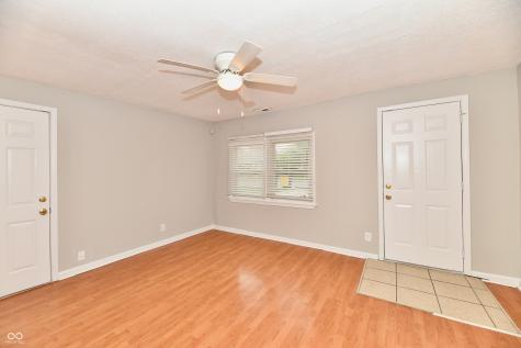 6710 E 49th Street Indianapolis IN 46226