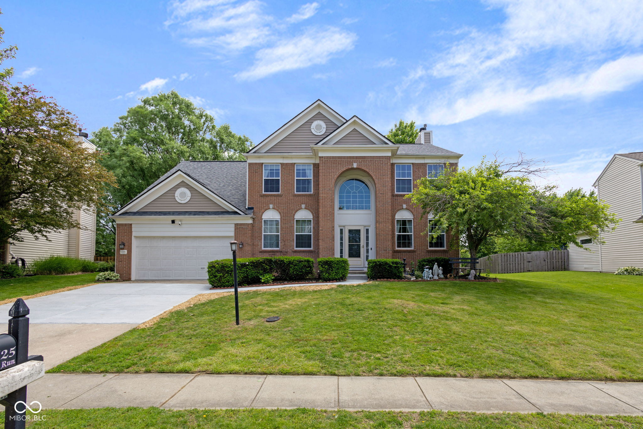 525 Viburnum Run Westfield IN 46074