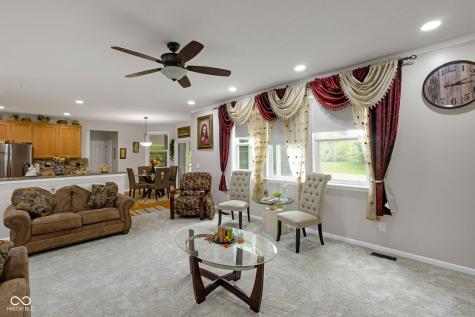 525 Viburnum Run Westfield IN 46074