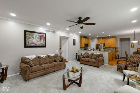 525 Viburnum Run Westfield IN 46074
