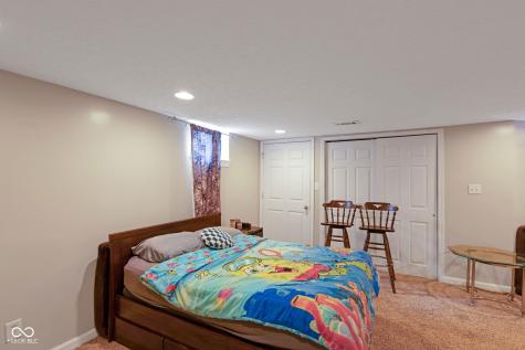 525 Viburnum Run Westfield IN 46074