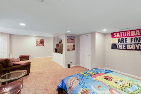 525 Viburnum Run Westfield IN 46074