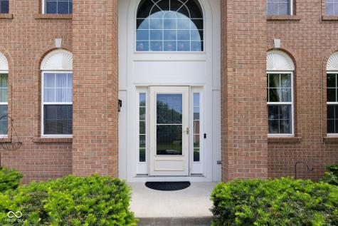 525 Viburnum Run Westfield IN 46074