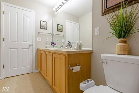 525 Viburnum Run Westfield IN 46074