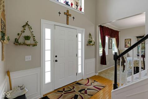 525 Viburnum Run Westfield IN 46074