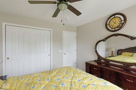 525 Viburnum Run Westfield IN 46074