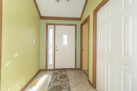 2110 Wayne Drive Greenfield IN 46140