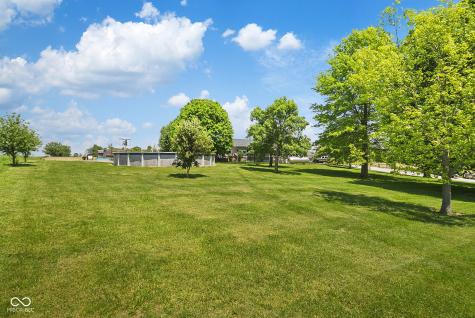 8021 E State Road 236 Roachdale IN 46172