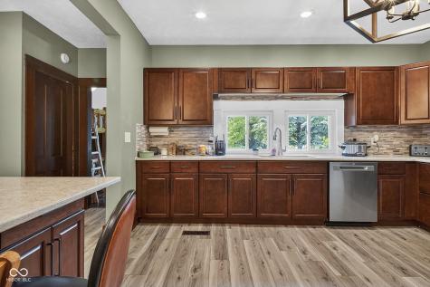 8021 E State Road 236 Roachdale IN 46172