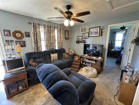 8021 E State Road 236 Roachdale IN 46172