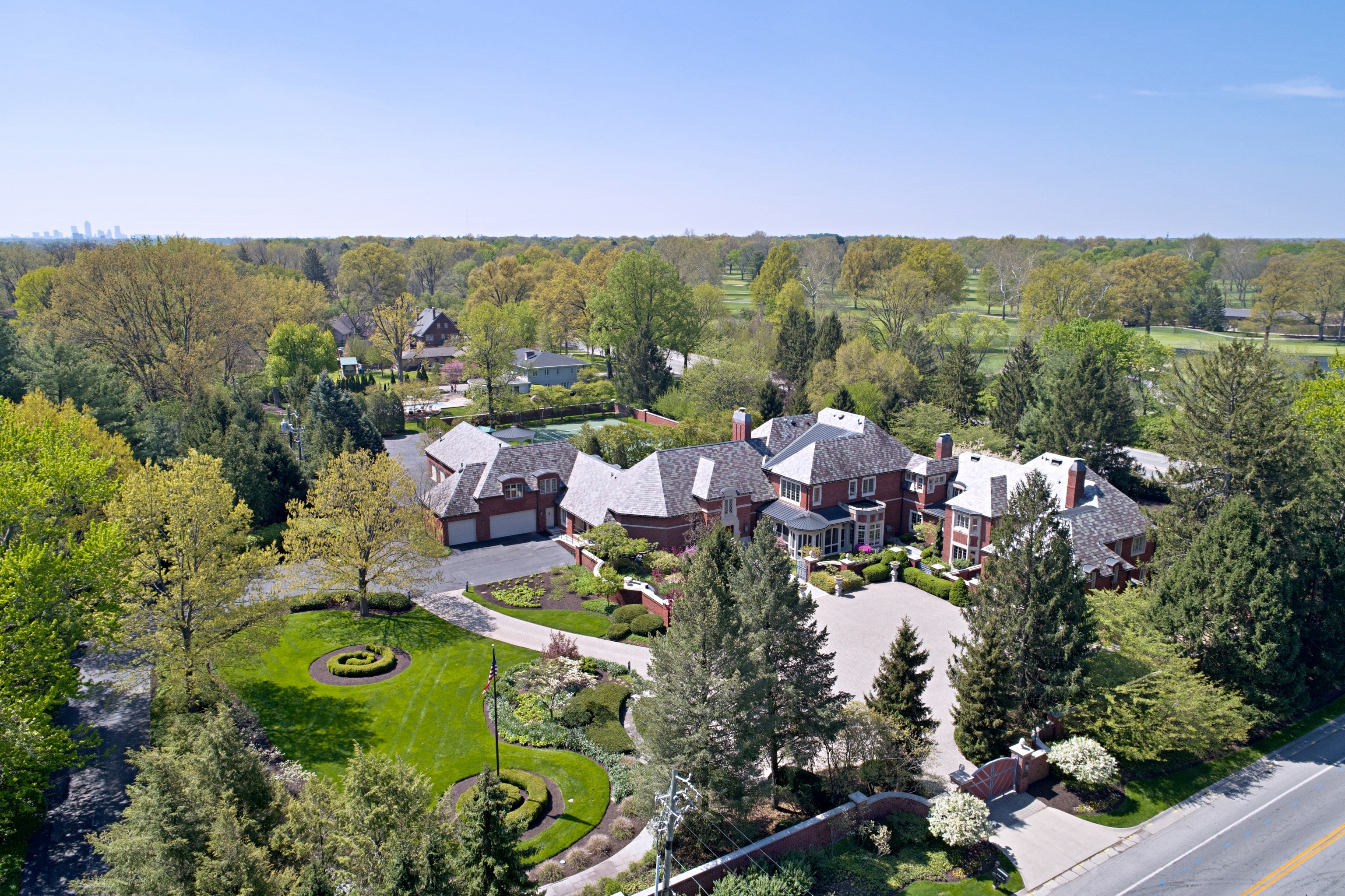 5 E 71st Street Indianapolis IN 46220