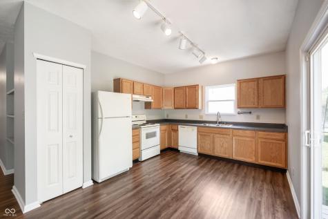 8054 Chesterhill Way Indianapolis IN 46239