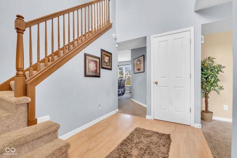 8626 Golden Falls Circle Avon IN 46123