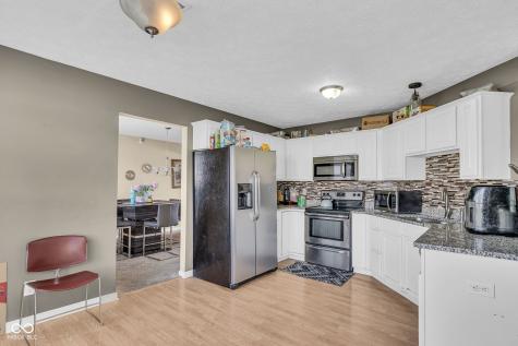 8626 Golden Falls Circle Avon IN 46123