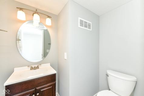 9050 Mercer Drive Fishers IN 46038