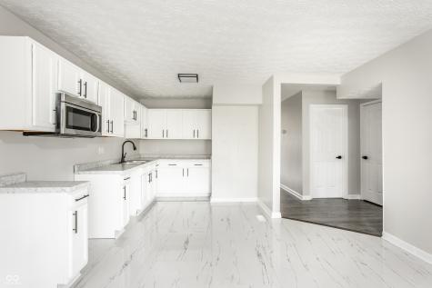 2248 Dupont Court Indianapolis IN 46229