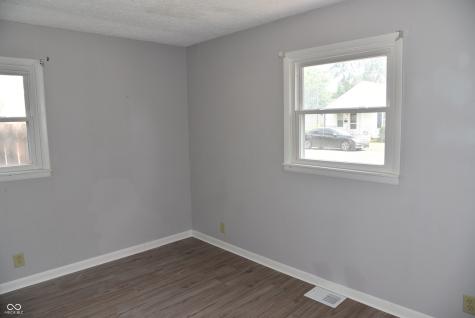 2606 13th Street Columbus IN 47201