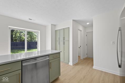 9138 Hardwood Court Indianapolis IN 46250