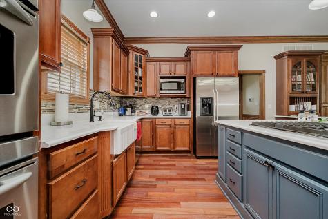 7178 Lockford Walk N Avon IN 46123