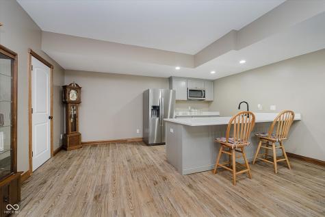 7178 Lockford Walk N Avon IN 46123