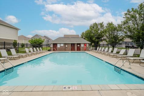 7178 Lockford Walk N Avon IN 46123