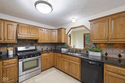 7424 Liscannor Lane Indianapolis IN 46217