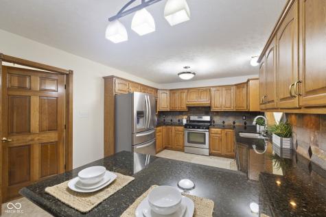 7424 Liscannor Lane Indianapolis IN 46217