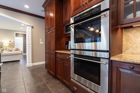 876 Box Turtle Court Columbus IN 47201