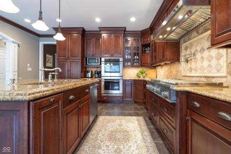 876 Box Turtle Court Columbus IN 47201