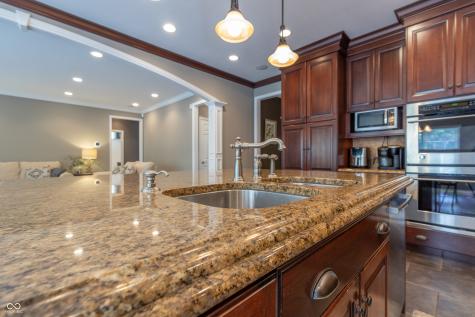 876 Box Turtle Court Columbus IN 47201