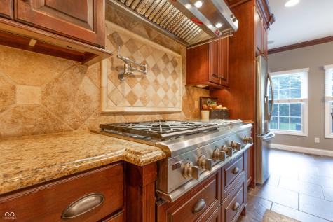 876 Box Turtle Court Columbus IN 47201