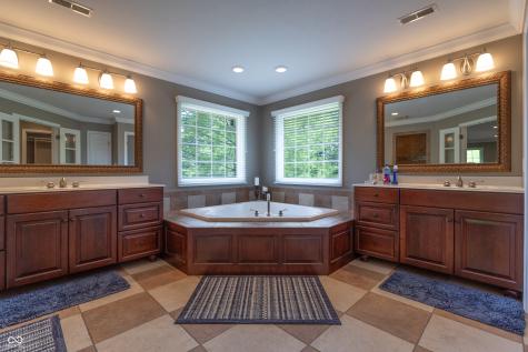 876 Box Turtle Court Columbus IN 47201