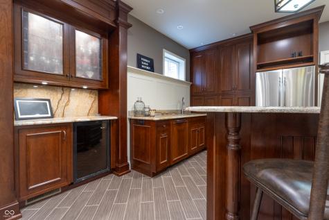 876 Box Turtle Court Columbus IN 47201