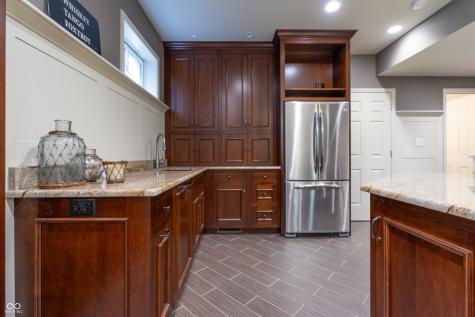 876 Box Turtle Court Columbus IN 47201