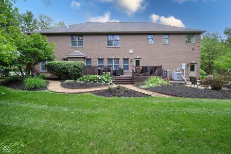 876 Box Turtle Court Columbus IN 47201