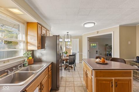 2641 18th Street Columbus IN 47201