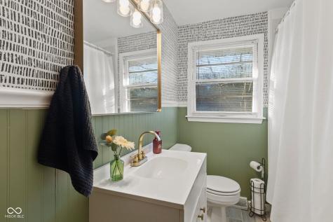 2641 18th Street Columbus IN 47201