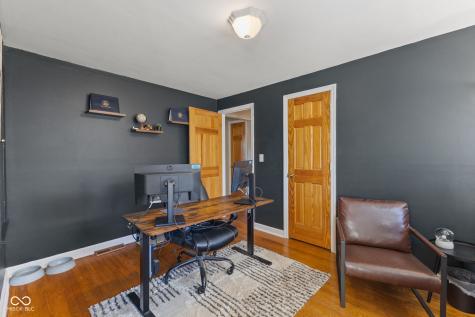 2641 18th Street Columbus IN 47201