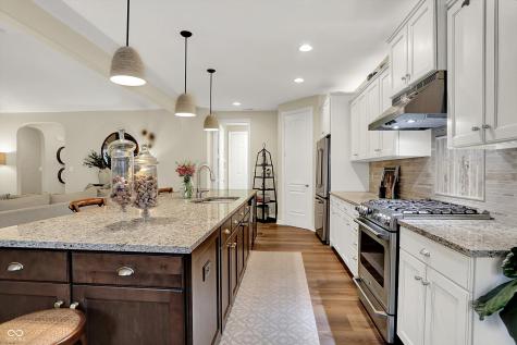 12044 Sanctuary Boulevard Zionsville IN 46077