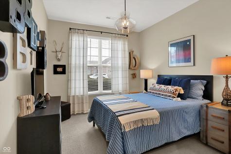 12044 Sanctuary Boulevard Zionsville IN 46077